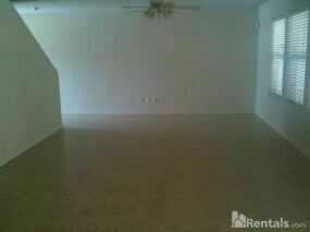 1734 West Wildwood - Photo 2 of 6