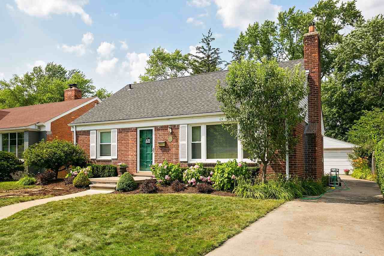 2243 Dorchester Road - Photo 2 of 22