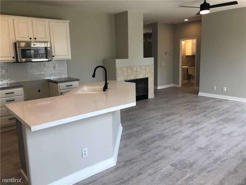 8865 E Wiley Way - Photo 2 of 14