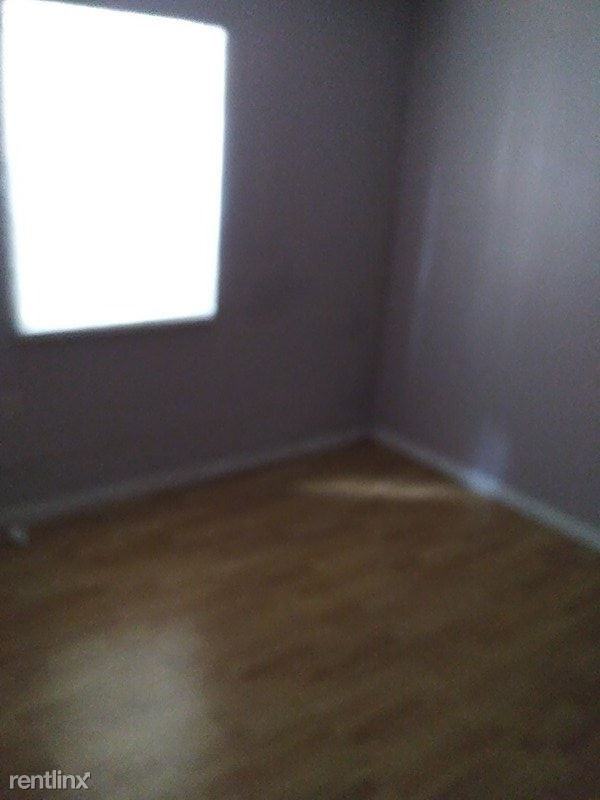 330 East Cummings Lane - Photo 3 of 6