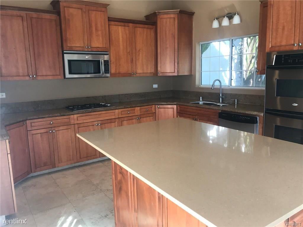 3951 Sunswept Dr - Photo 3 of 14