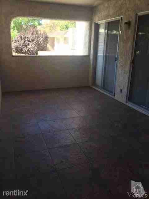 3718 Summershore Ln - Photo 2 of 5