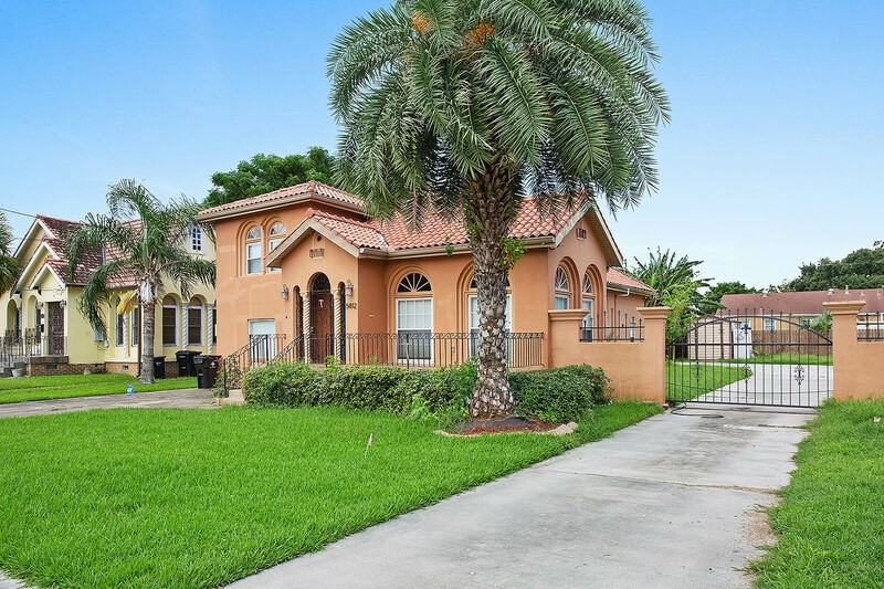 5812 Elysian Fields Ave - Photo 2 of 5