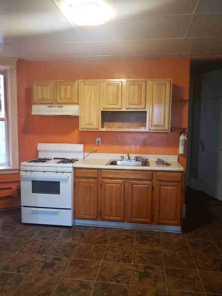 6215 Hudson Avenue #5 - Photo 3 of 4