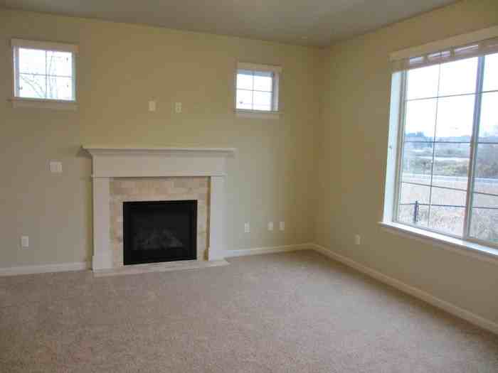 10445 Southwest Lisbon Street - Photo 2 of 20