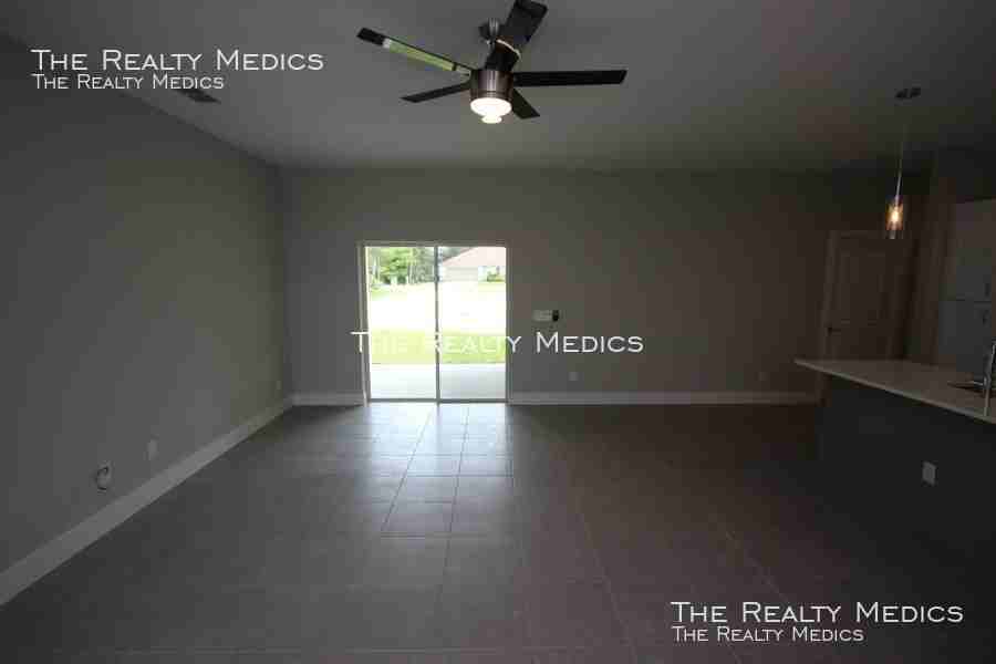 206 Elm Ct - Photo 3 of 18