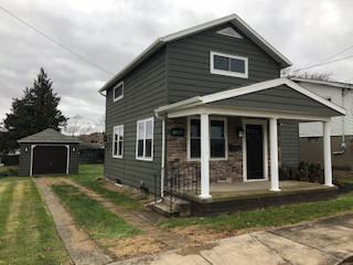 211 Center St - Photo 2 of 19