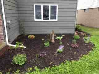 211 Center St - Photo 3 of 19