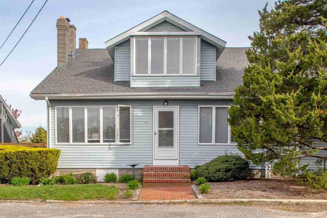 3350 W Creek Ave - Photo 2 of 17