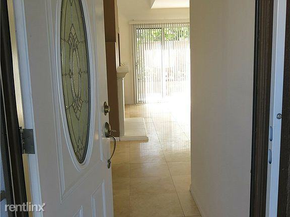 11 Monticello Ln - Photo 2 of 19