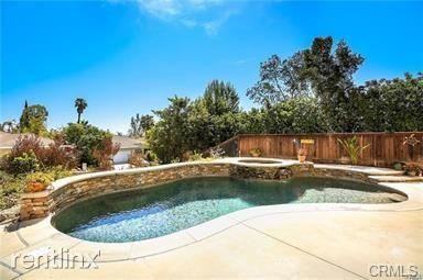 25152 Sandia Ct - Photo 3 of 7