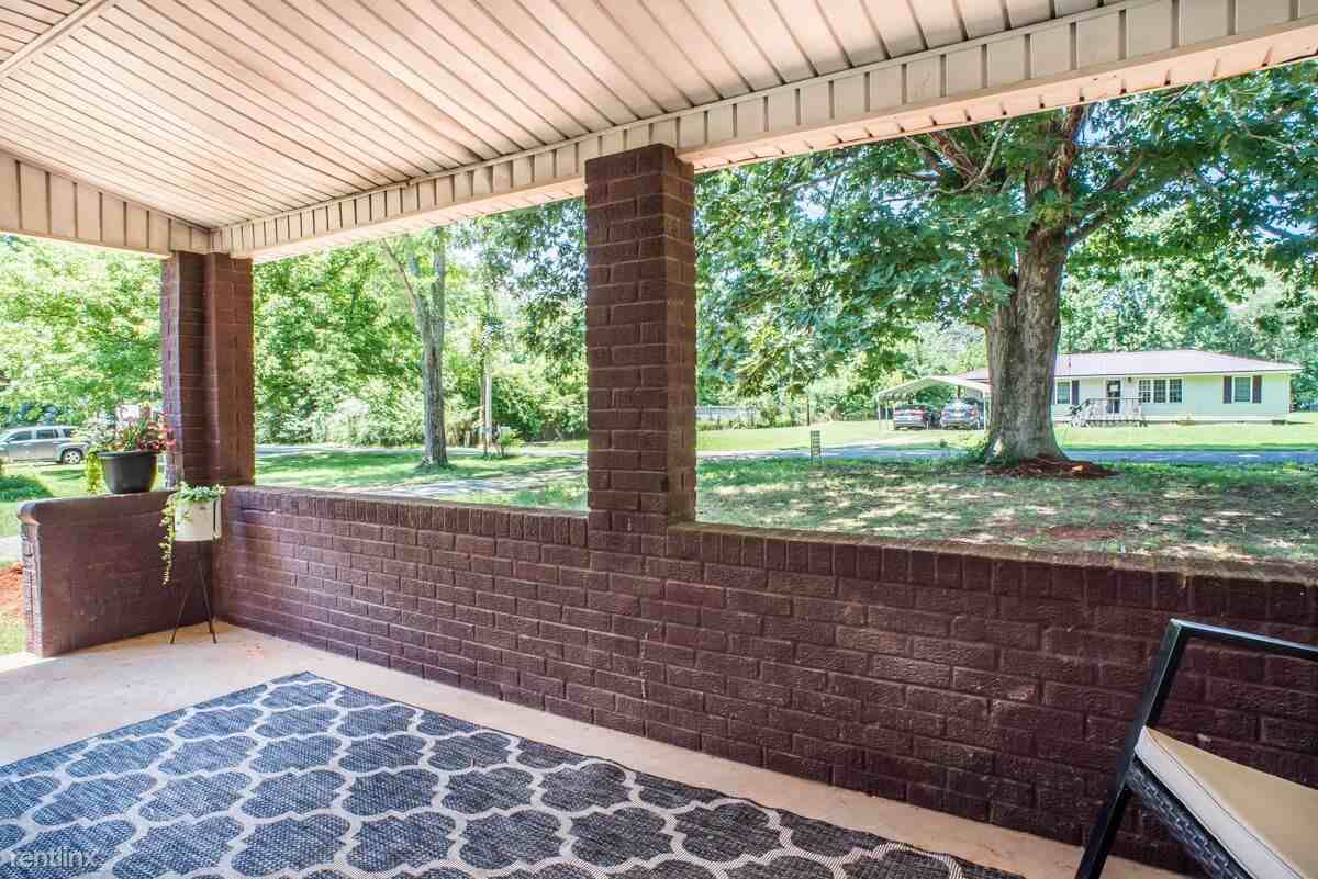 23068 Porter Road - Photo 3 of 20