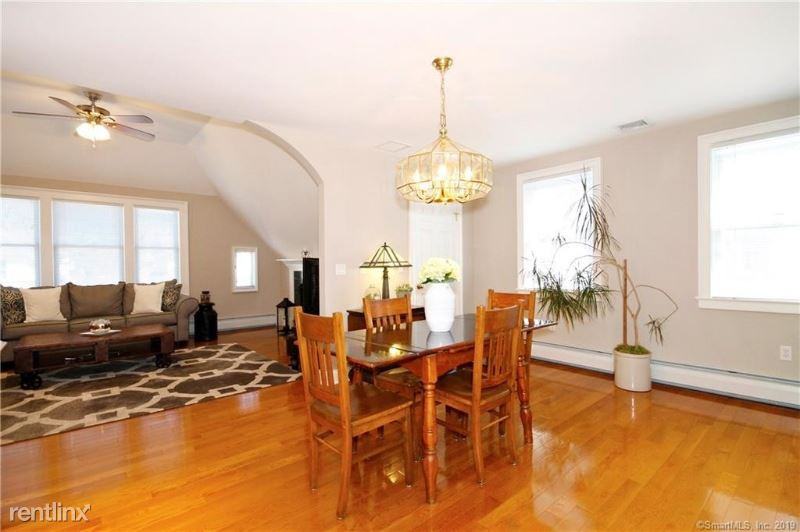 79 Scofield Ave - Photo 2 of 16