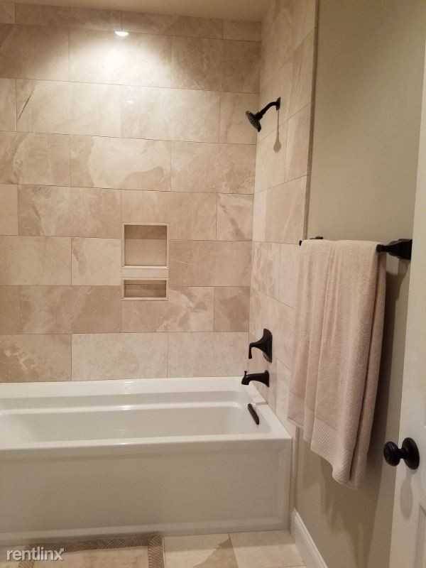 218 Beech Haven Ln - Photo 3 of 10