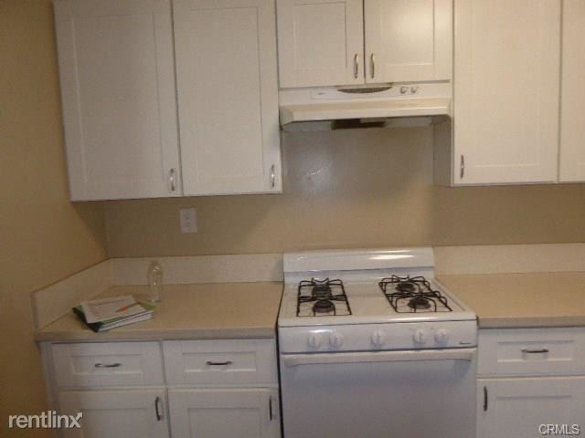 4937 N Clydebank Ave - Photo 2 of 10