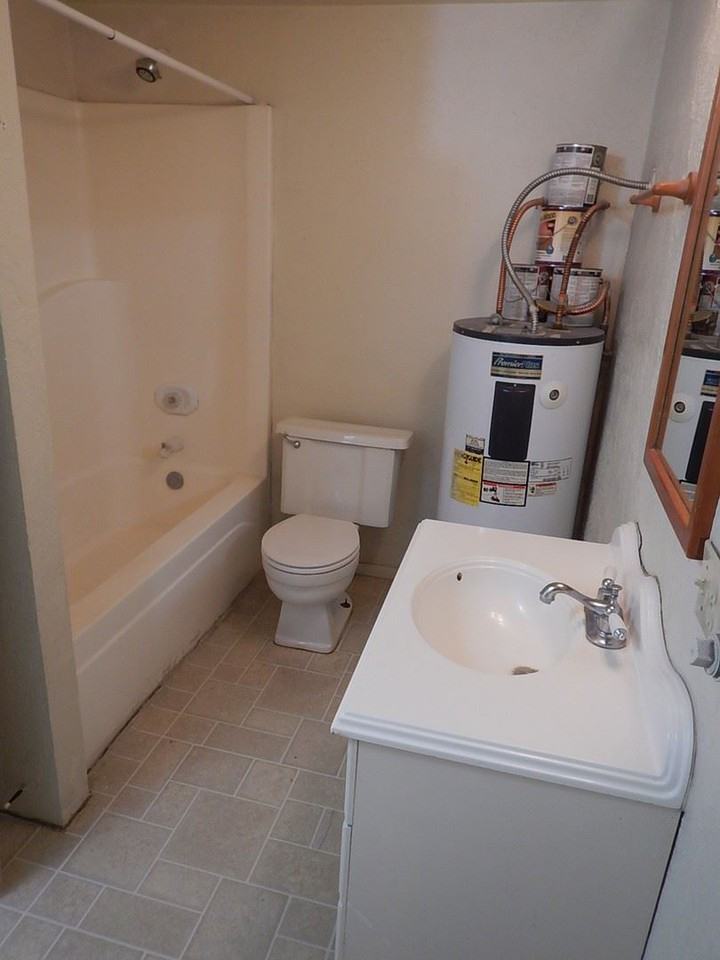 1965/1967 & Studio SE Paulina Hwy - Photo 2 of 12