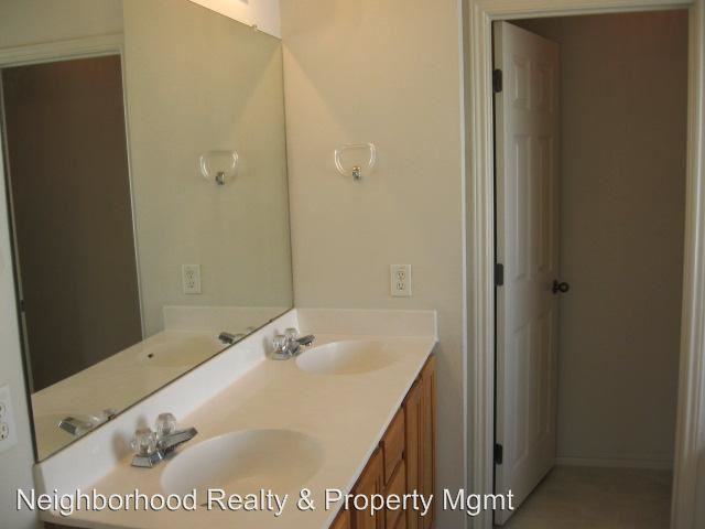 3404 Campanella Dr - Photo 2 of 22