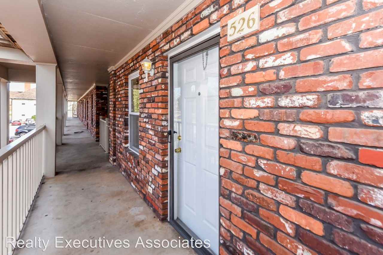 526 Rhodwin Avenue - Photo 2 of 11