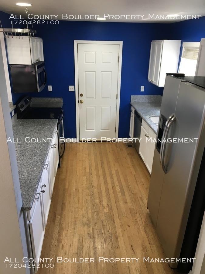 4976 10th St - Photo 3 of 23