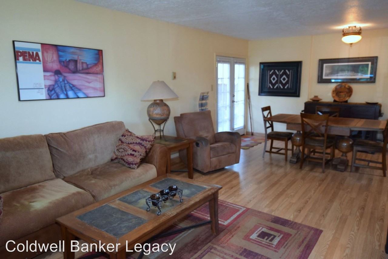 3417 Abbey Ct Nw - Photo 3 of 15