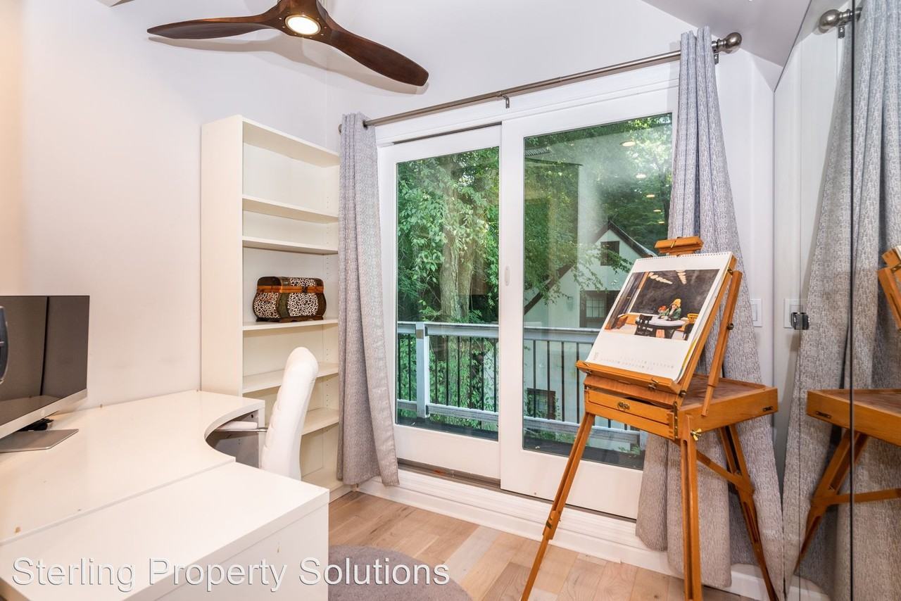 646 Sherman Ave - Photo 2 of 33