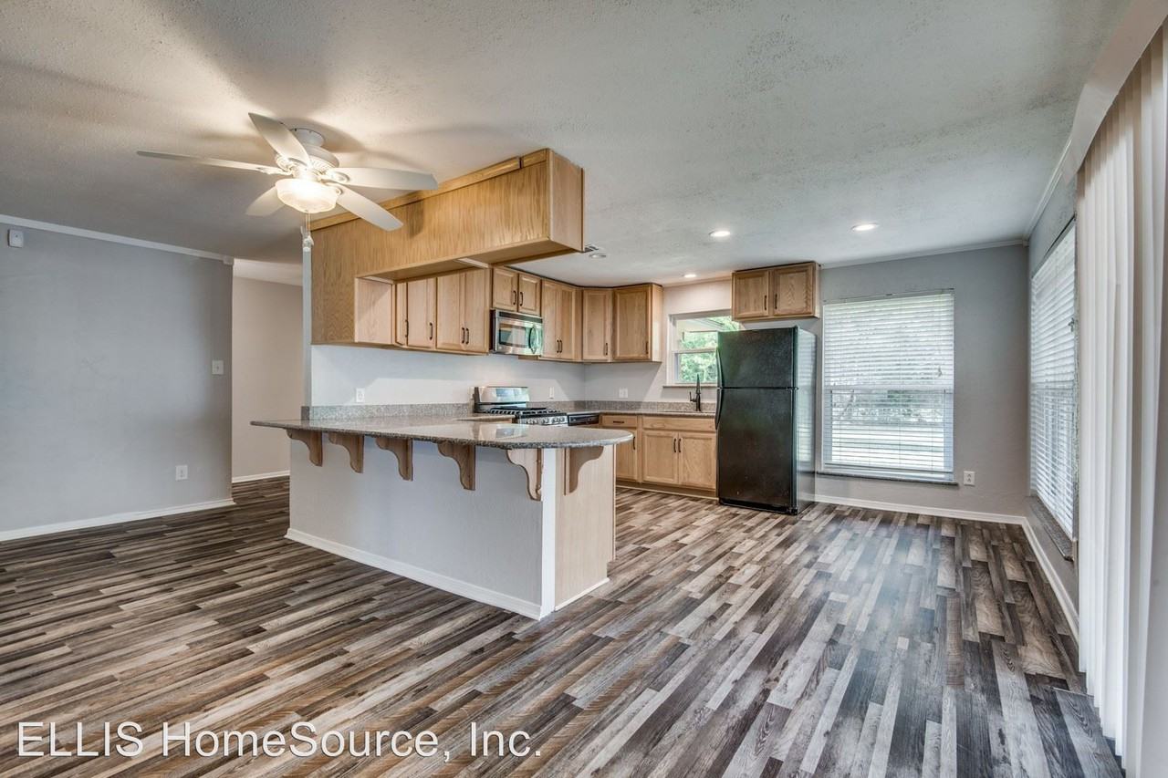2131 Onetta Dr. - Photo 3 of 12