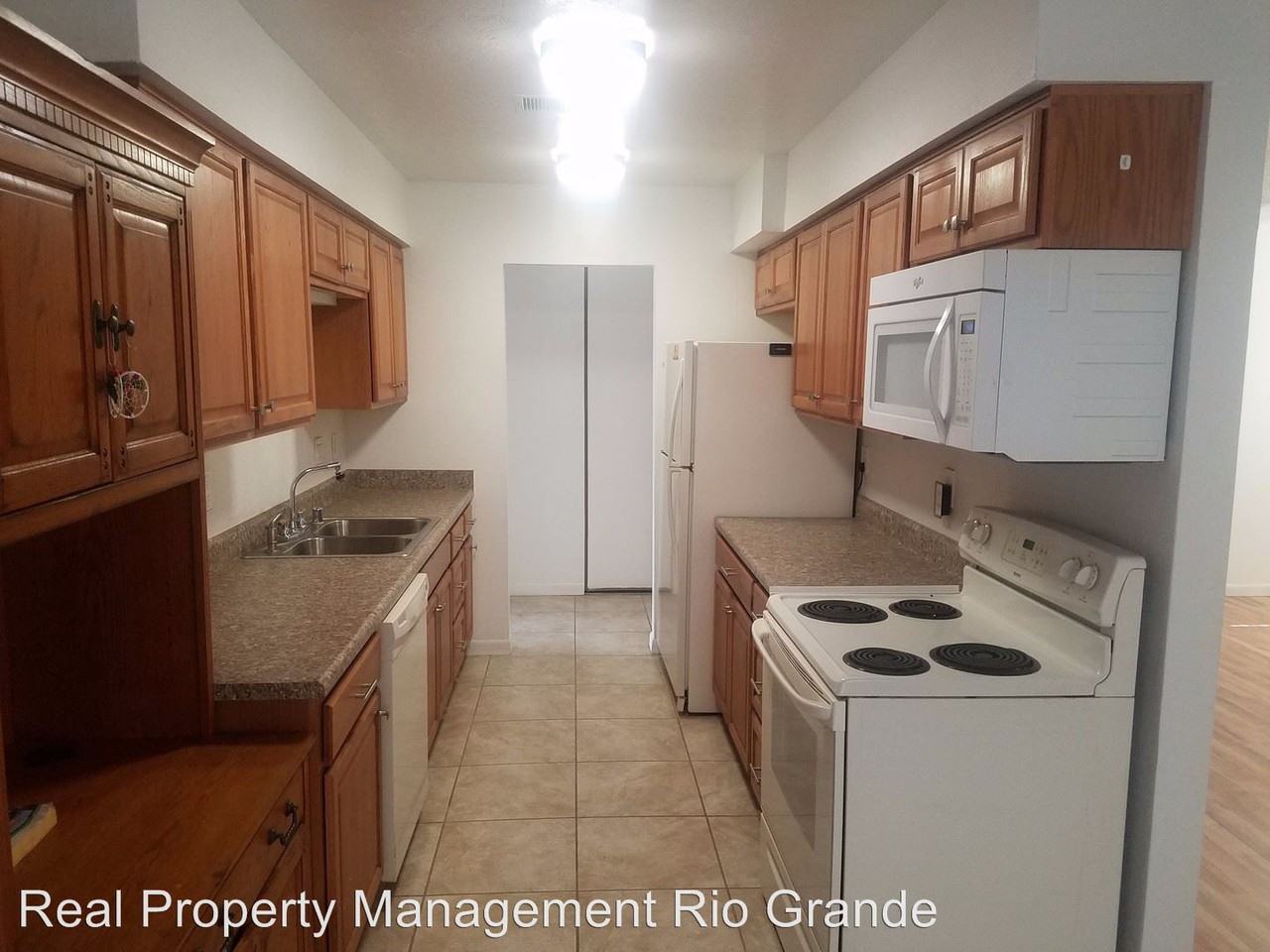 1605 Pablo Court Ne - Photo 3 of 5