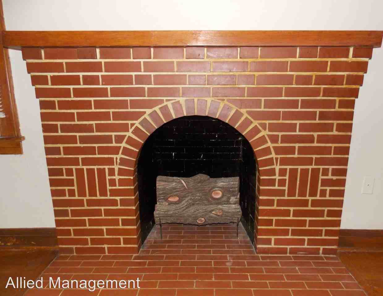 106 Ashton Dr - Photo 3 of 19