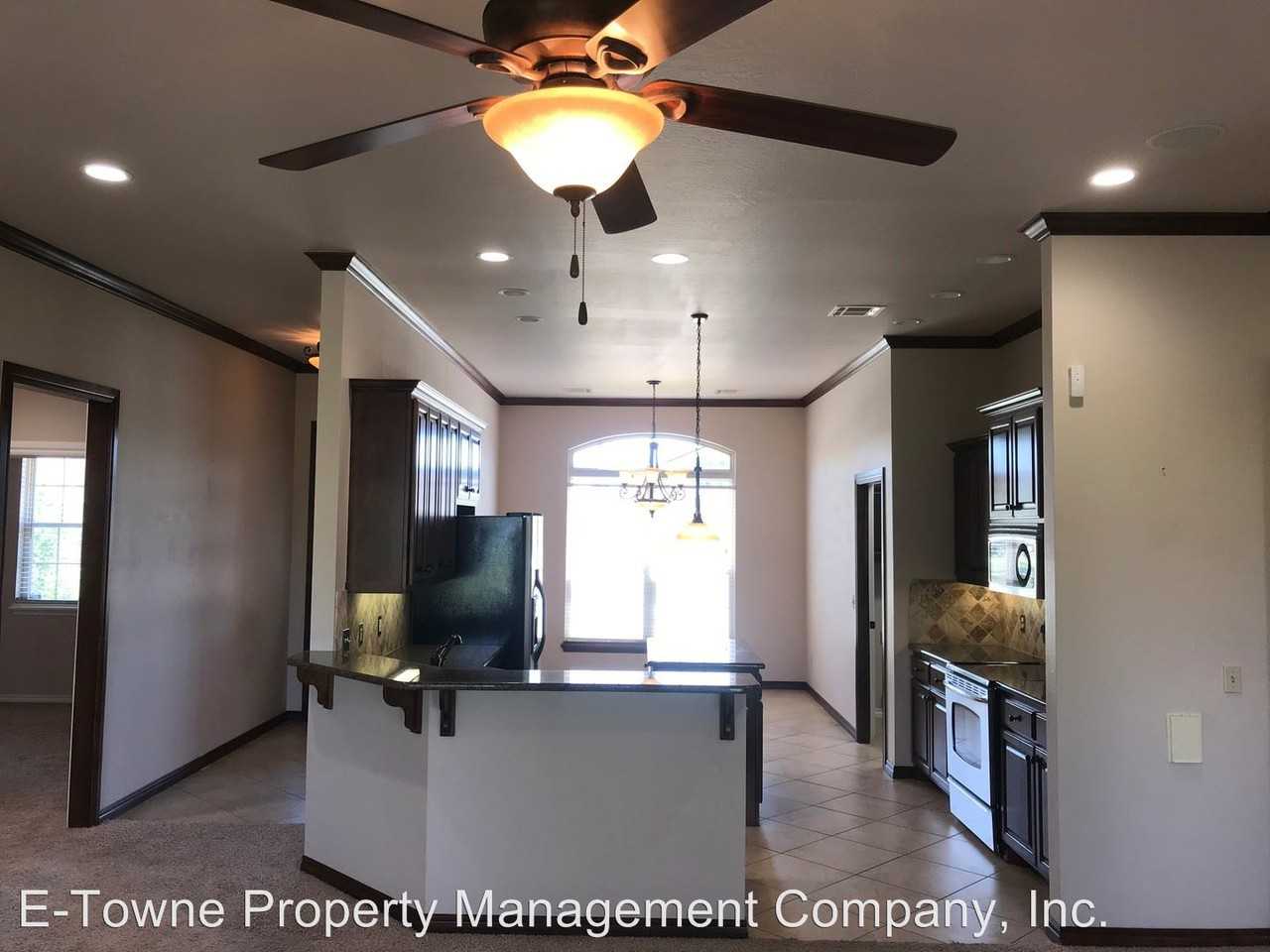 708 Cougar Lane - Photo 3 of 25