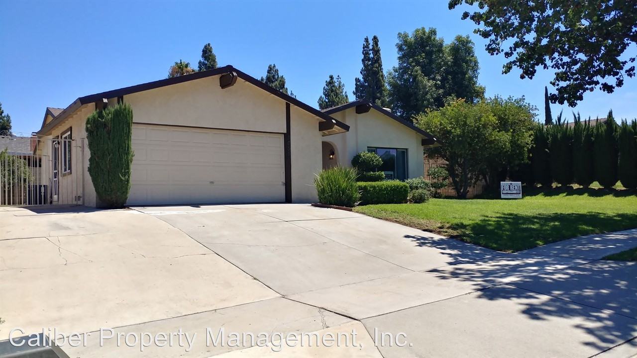 2855 Calle Sausalito - Photo 2 of 26