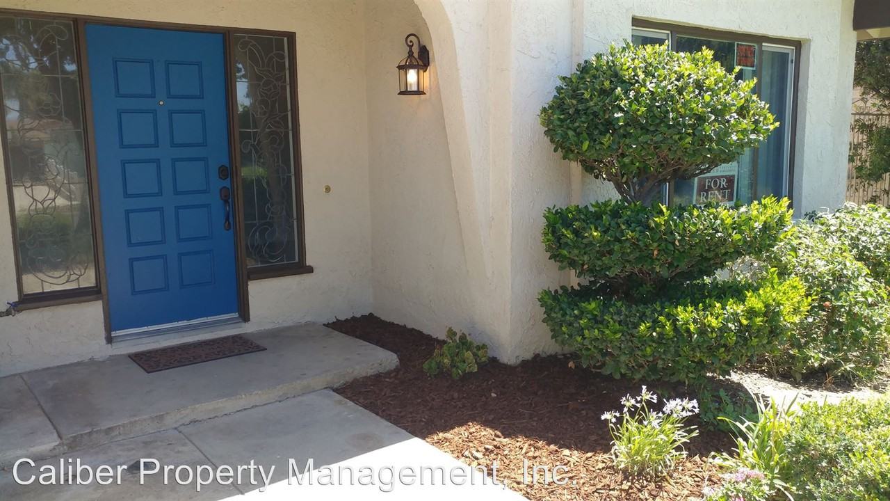 2855 Calle Sausalito - Photo 3 of 26