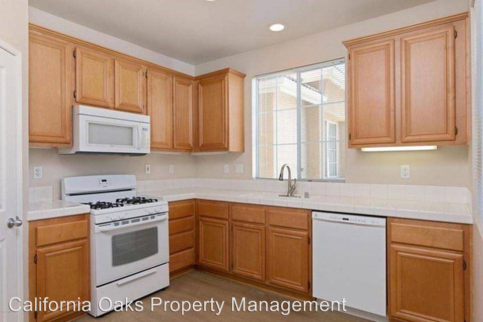 2369 N. Ventura Avenue - Photo 2 of 22