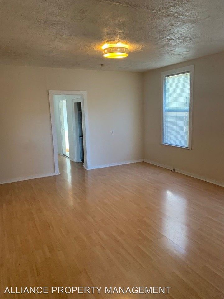 125 6th Street - Photo 2 of 10