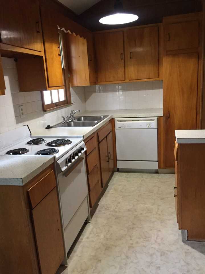 9434 Riggs St - Photo 2 of 6