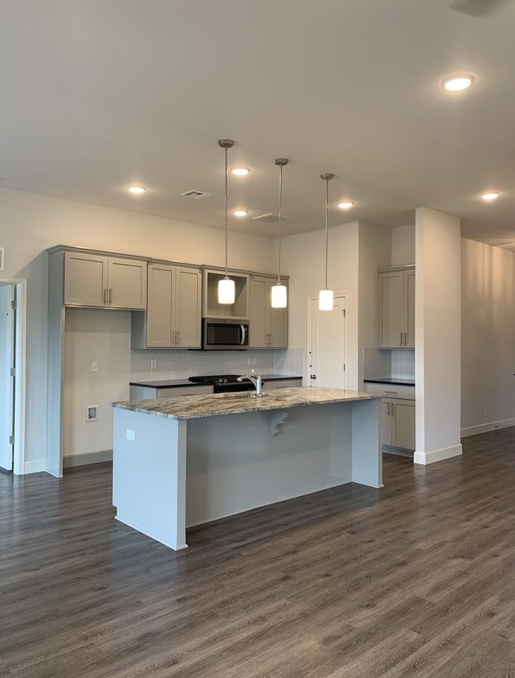 1944 E 132nd Pl S - Photo 4 of 24