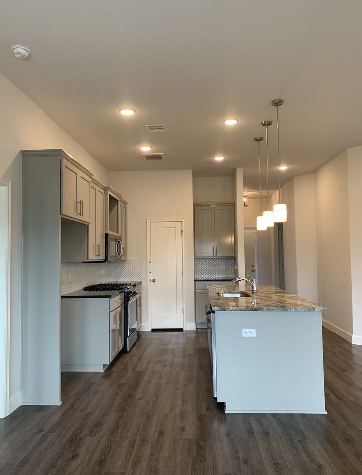 1944 E 132nd Pl S - Photo 7 of 24