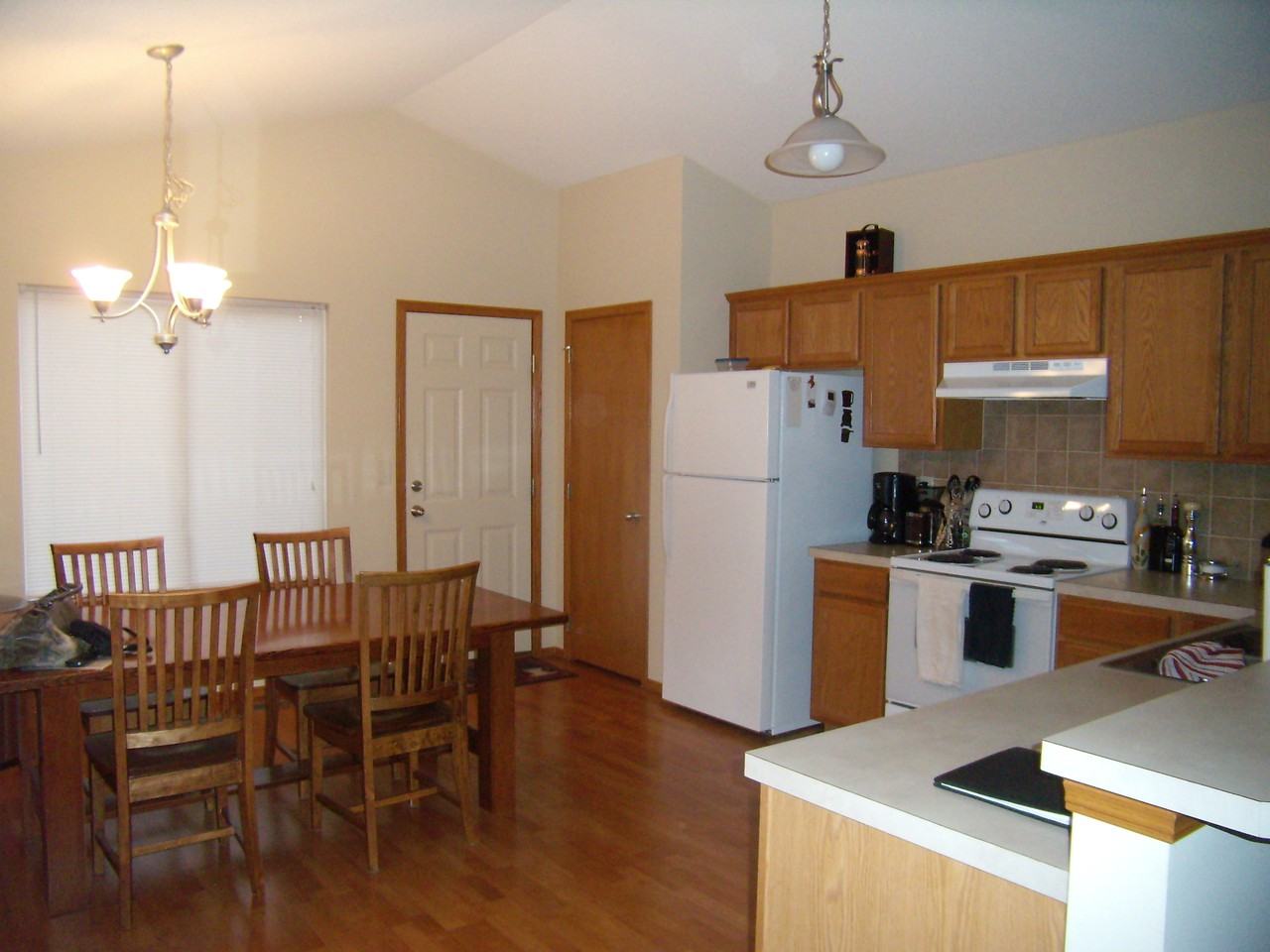 330 E Stone Path St - Photo 2 of 8