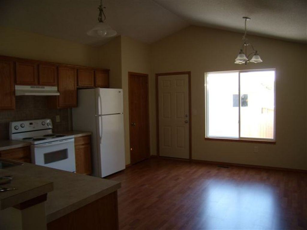 330 E Stone Path St - Photo 3 of 8