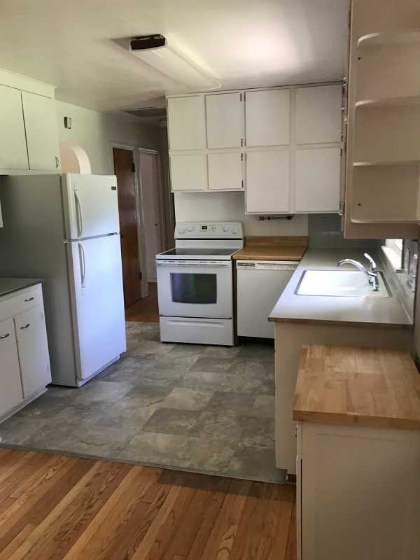 614 Frederick Lane - Photo 2 of 8