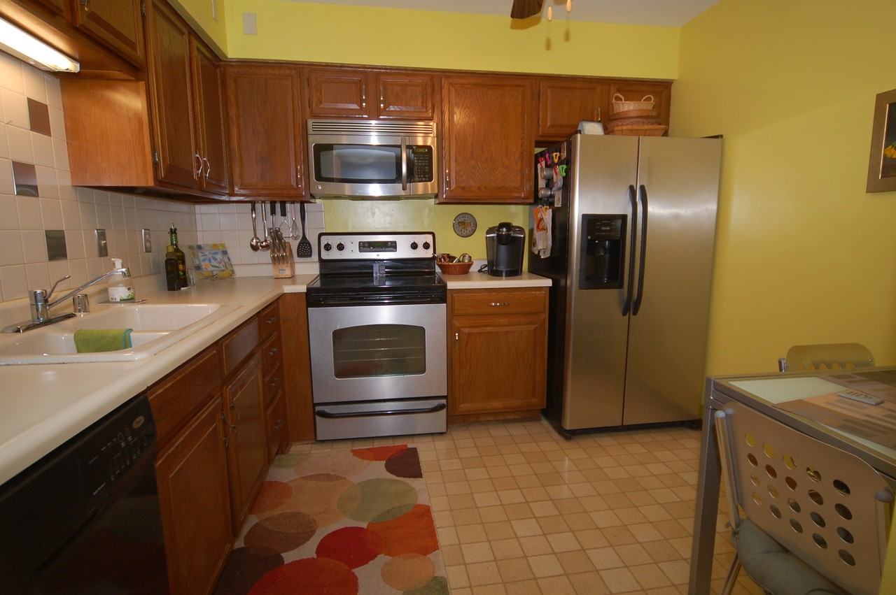 3916 North Oakland Ave. #320 - Photo 3 of 8