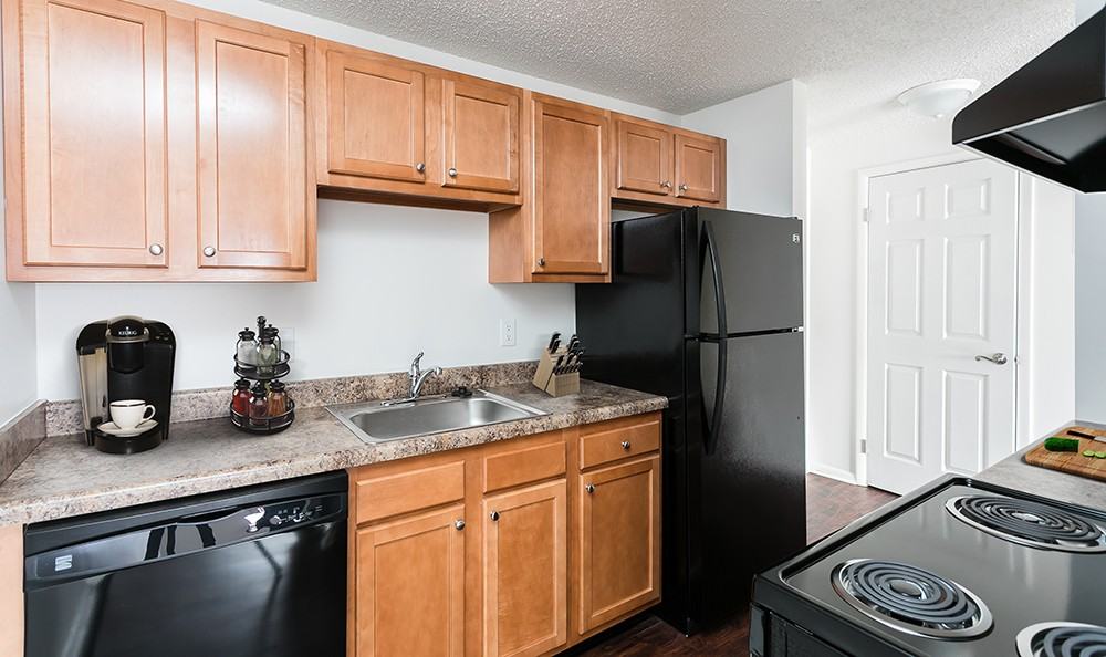 Hilton Village Apartment Homes - Photo 3 of 23