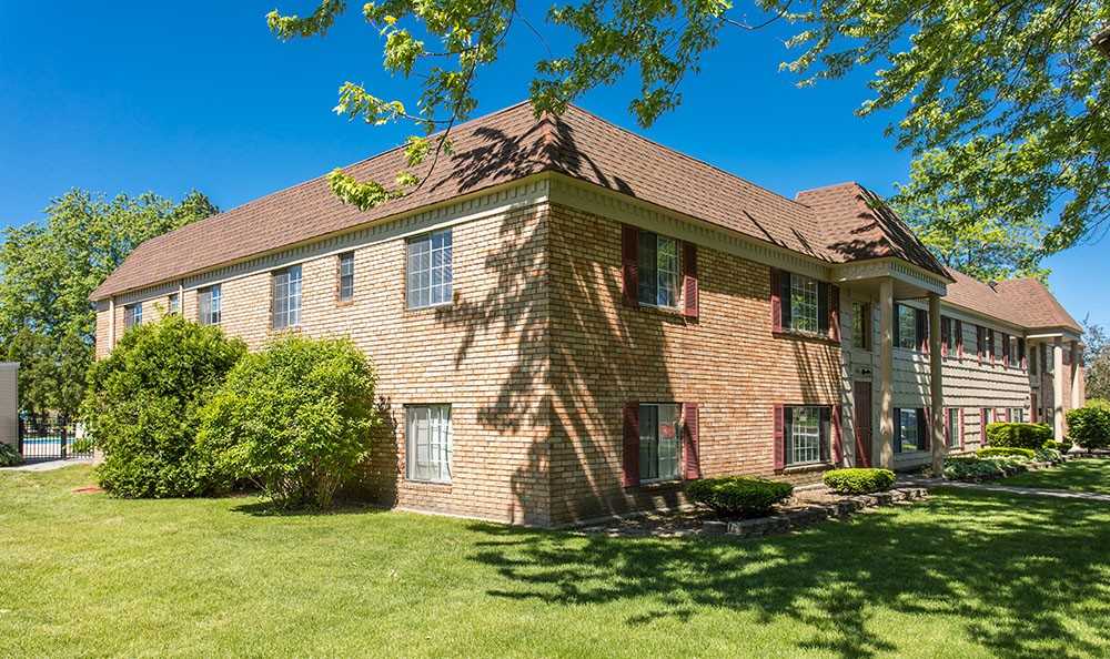 Imperial North Apartment Homes - Photo 2 of 32