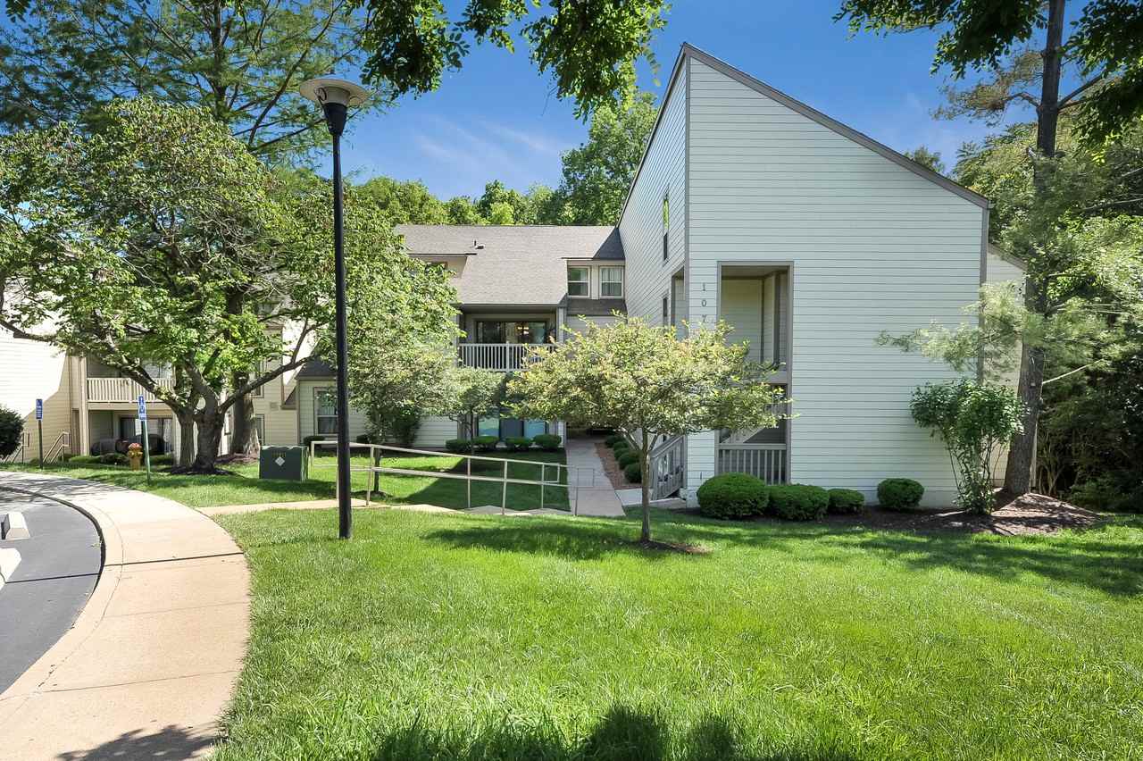 Pebble Point Apartments - Photo 6 of 25