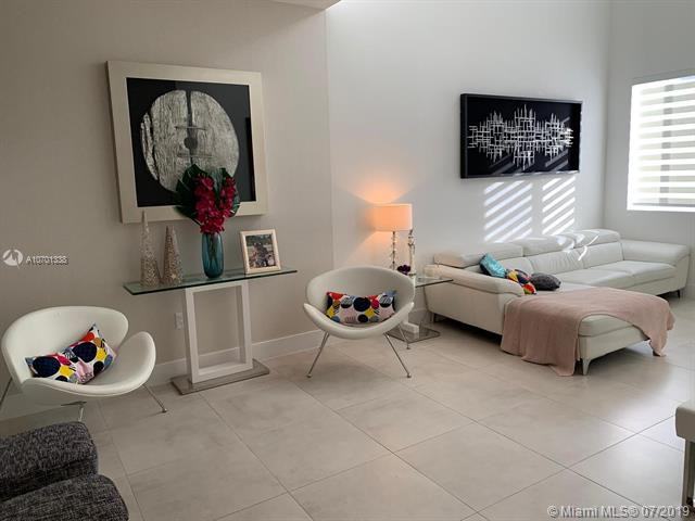 7220 NW 103rd Path - Photo 3 of 21