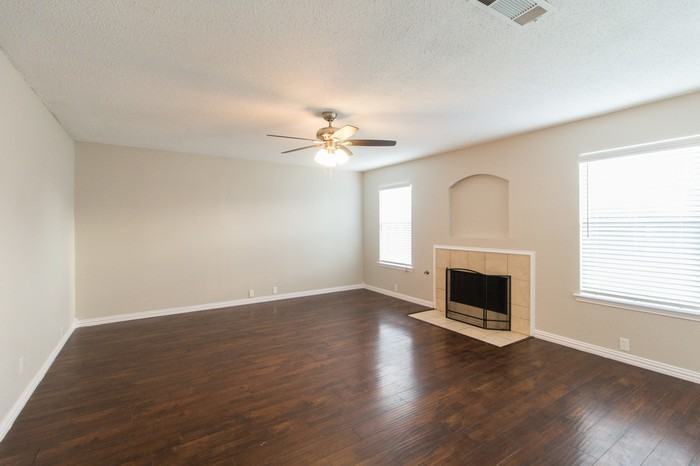 201 Waterford Drive - Photo 2 of 10