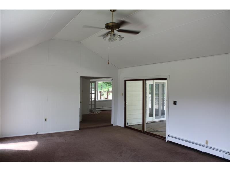 1352 Carnahan Rd - Photo 3 of 25