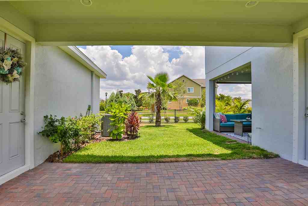 7242 Milestone Dr - Photo 3 of 50