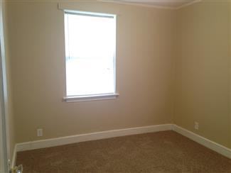 1009 Munsen Spring Drive - Photo 3 of 7