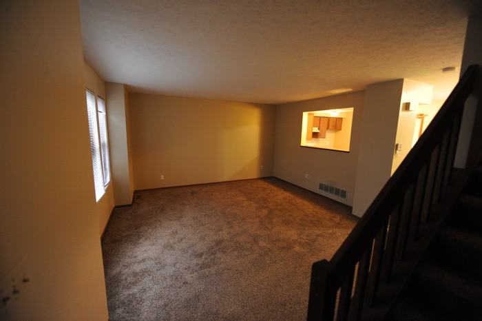 2438 Fernwood Avenue - Photo 3 of 9