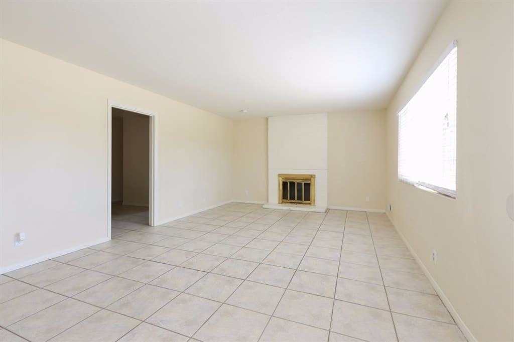 4721 Highland Ave - Photo 2 of 22